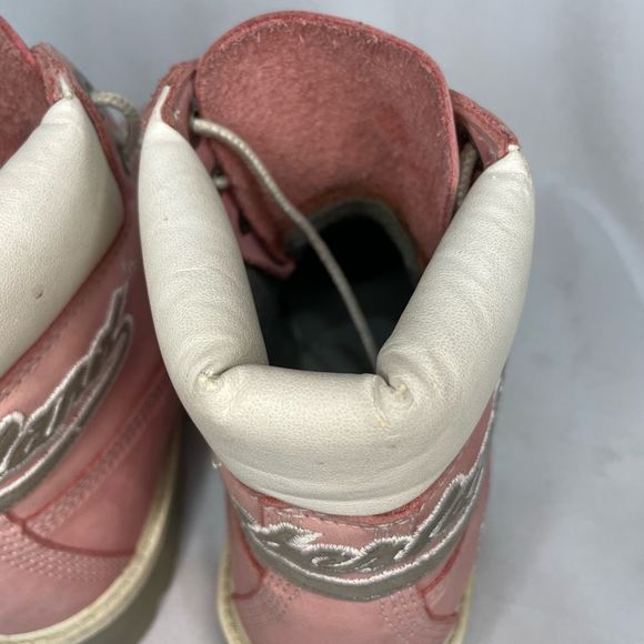 Pink Timberlands - Picture 8 of 11